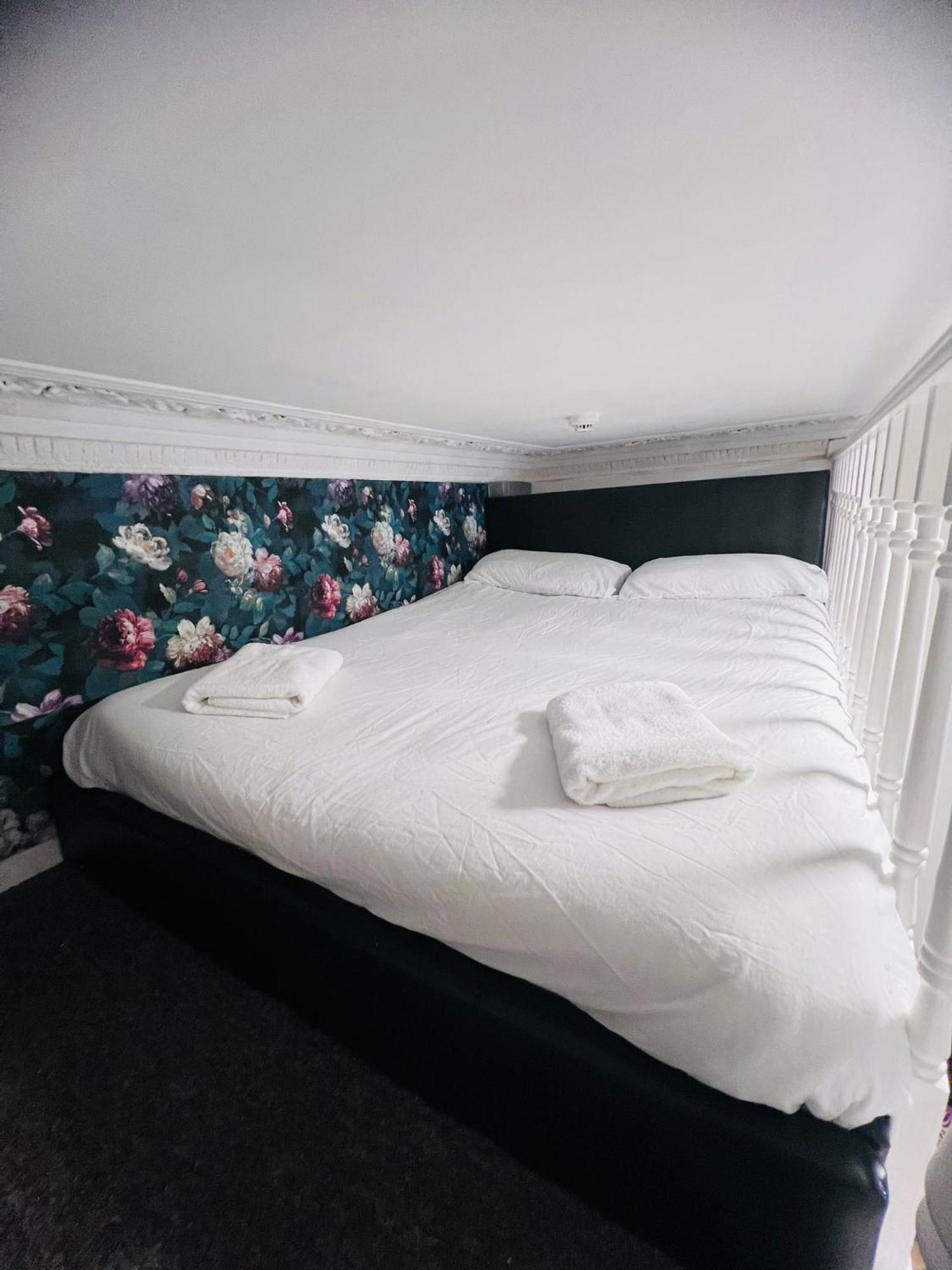 F5- Mezzanine Fits 3 Near Paddington * Londra
